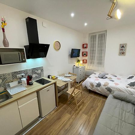 Chez Jean-Yves Et Zoe - La Dolce Vita - Au Calme, Tres Propre, Proche Parkings นีออร์ ภายนอก รูปภาพ