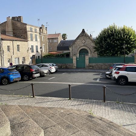 Chez Jean-Yves Et Zoe - La Dolce Vita - Au Calme, Tres Propre, Proche Parkings นีออร์ ภายนอก รูปภาพ