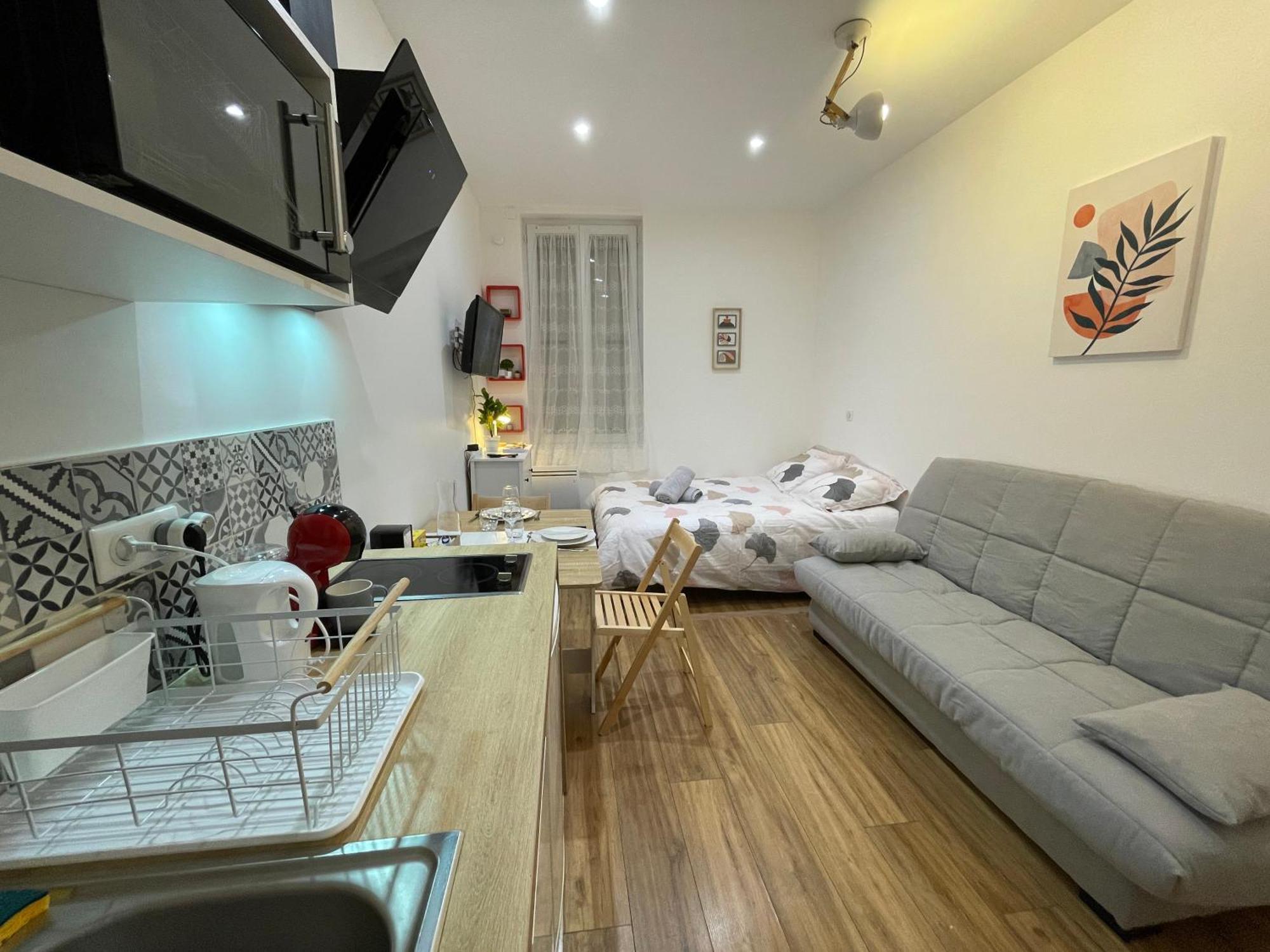 Chez Jean-Yves Et Zoe - La Dolce Vita - Au Calme, Tres Propre, Proche Parkings นีออร์ ภายนอก รูปภาพ