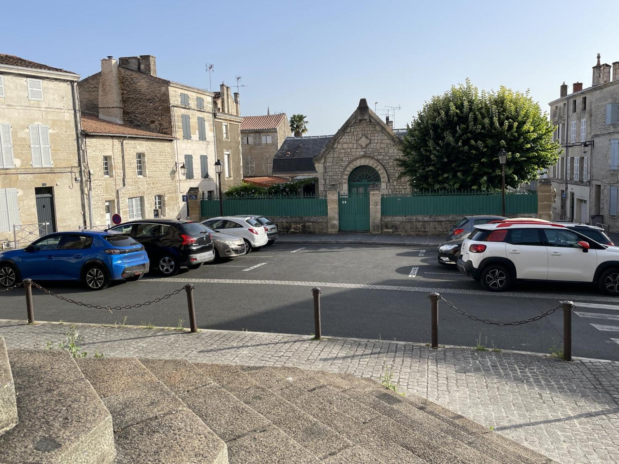 Chez Jean-Yves Et Zoe - La Dolce Vita - Au Calme, Tres Propre, Proche Parkings นีออร์ ภายนอก รูปภาพ